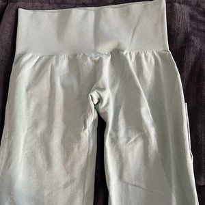 NVGTN contour Sage Green Leggings